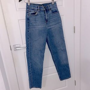 2/$50 Fashion Nova Mid-Wash Blue Boyfriend Mom Jeans Size 5